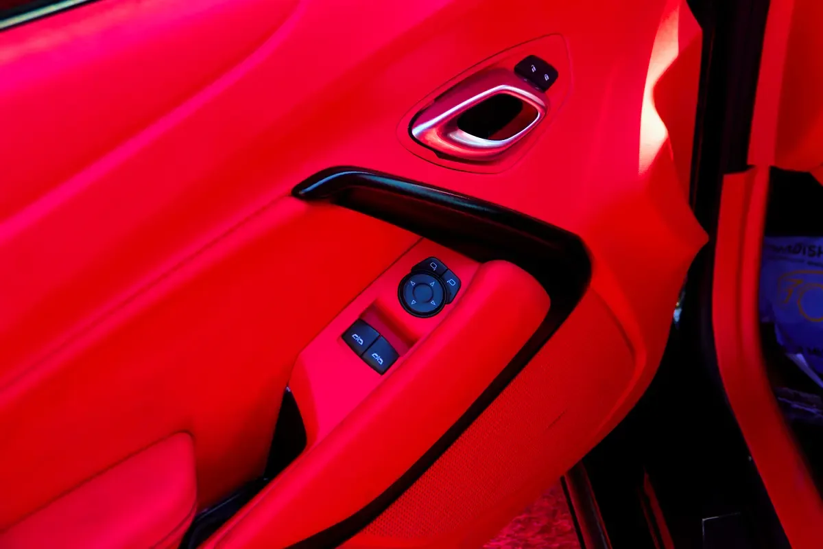 Chevrolet Camaro 2.0 AT (238 hp) - 13