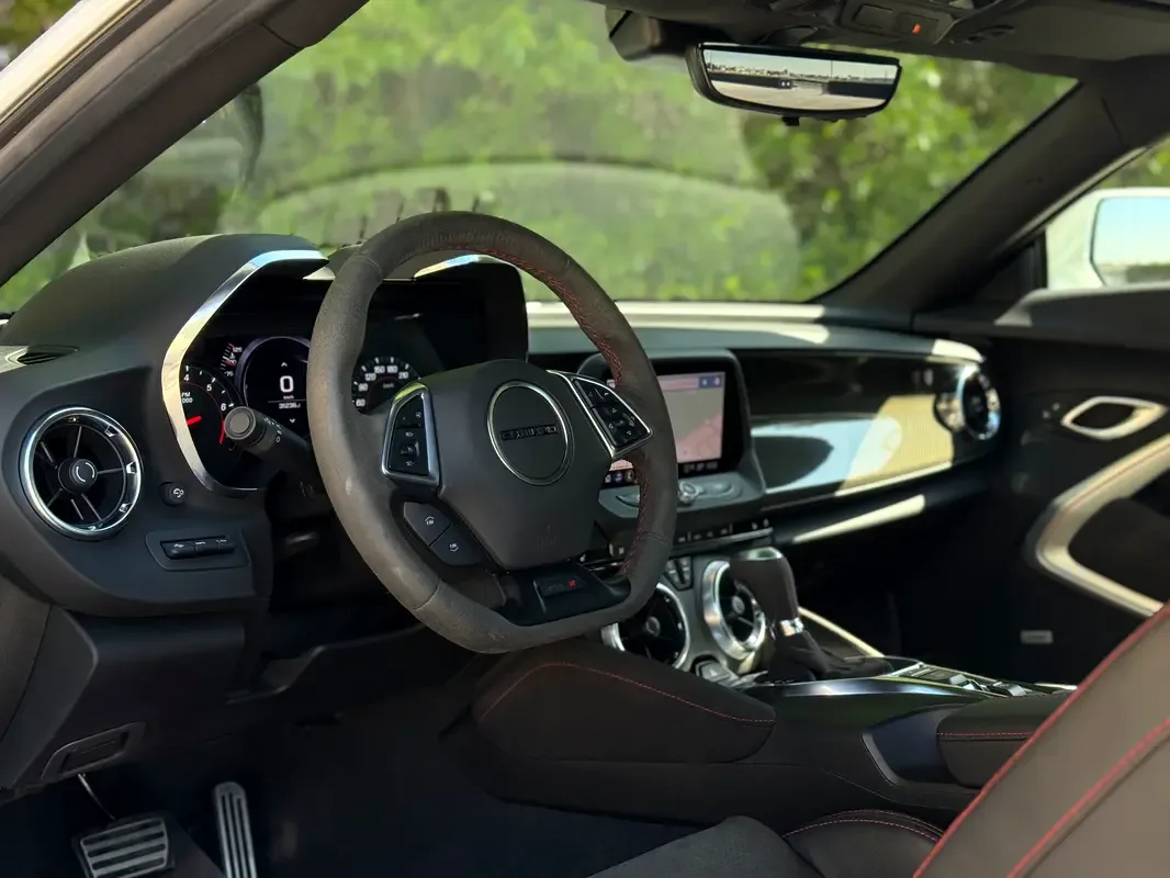 Chevrolet Camaro 6.2 AT (455 hp) - 13