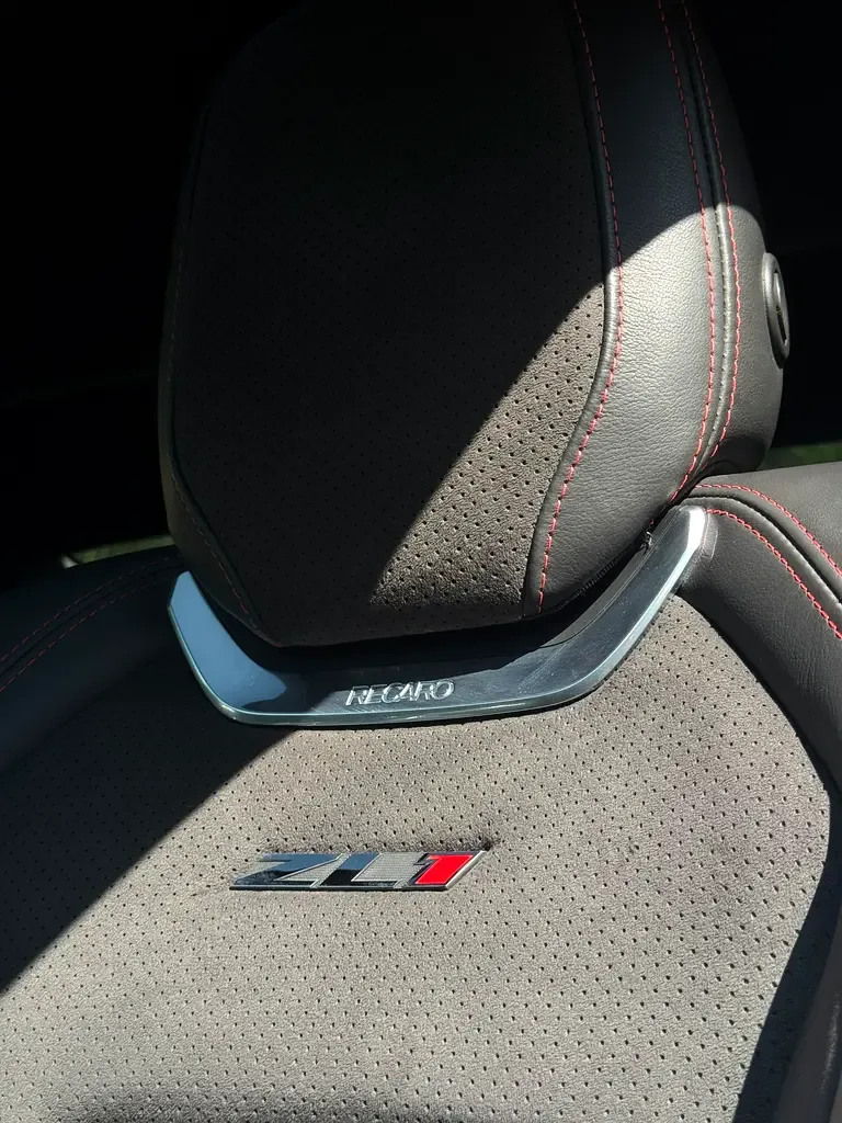 Chevrolet Camaro 6.2 AT (455 hp) - 20