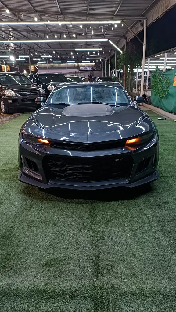 Chevrolet Camaro 6.2 AT RWD (455 hp)