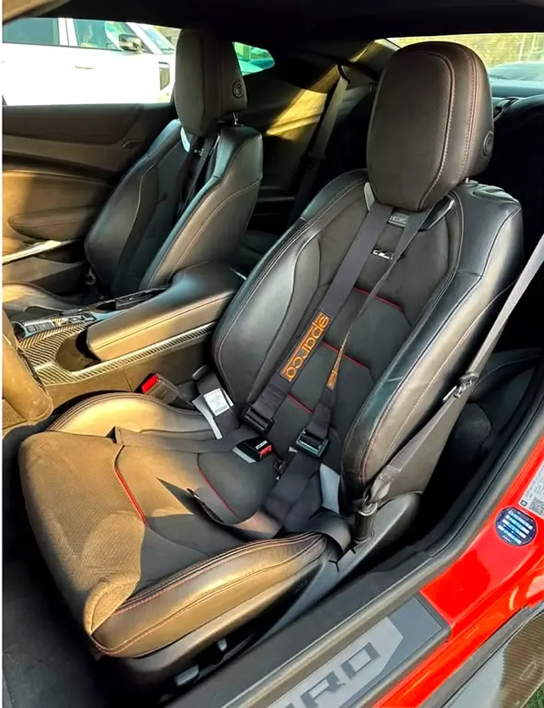 Chevrolet Camaro 6.2 AT RWD (455 حصان) - 8