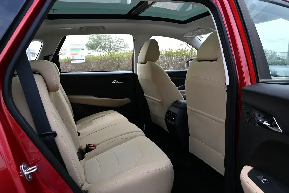 Chevrolet Captiva 1.5 CVT (147 hp) - 9