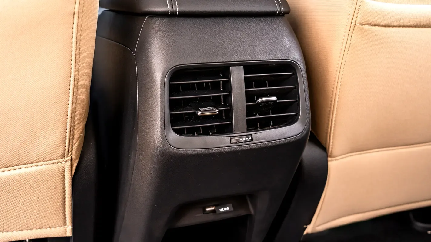 Chevrolet Captiva 1.5 CVT (147 حصان) - 17