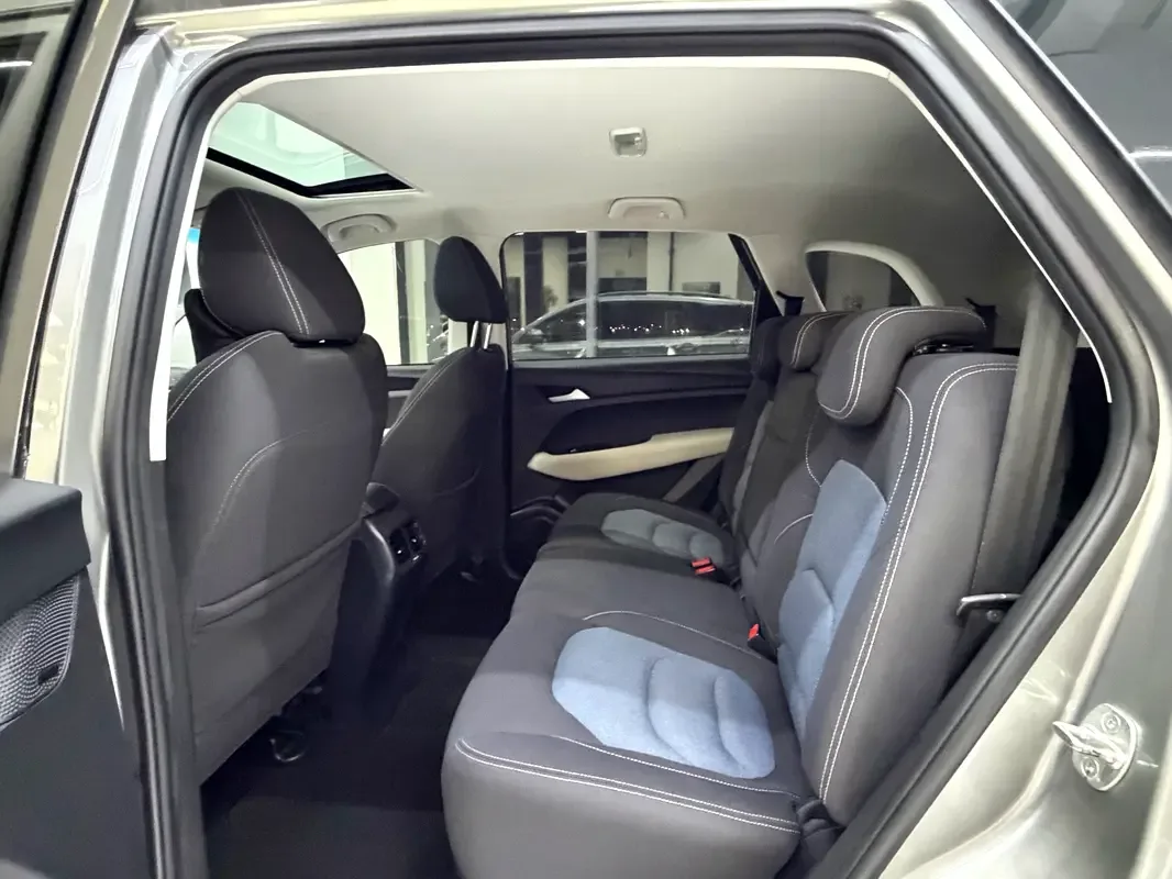 Chevrolet Captiva 1.5 CVT (147 حصان) - 6