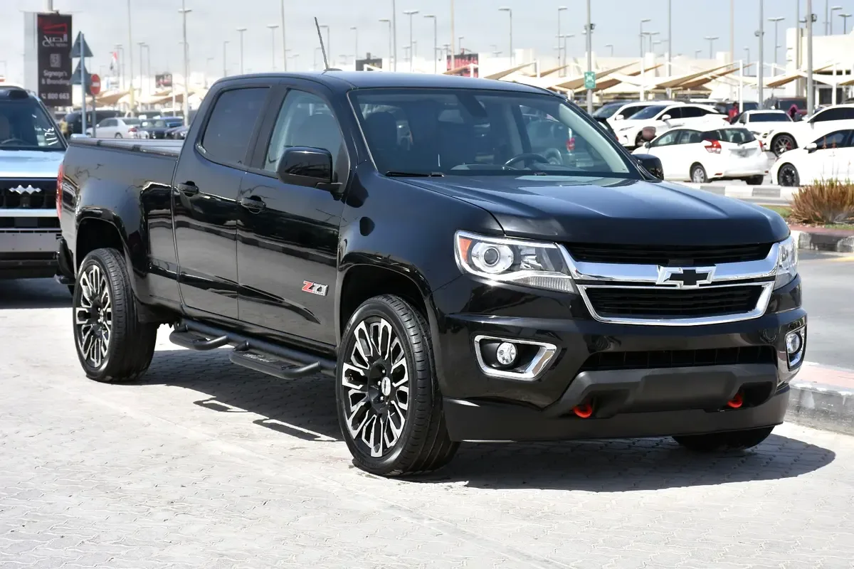 Chevrolet Colorado 3.6 AT 4WD (305 hp)