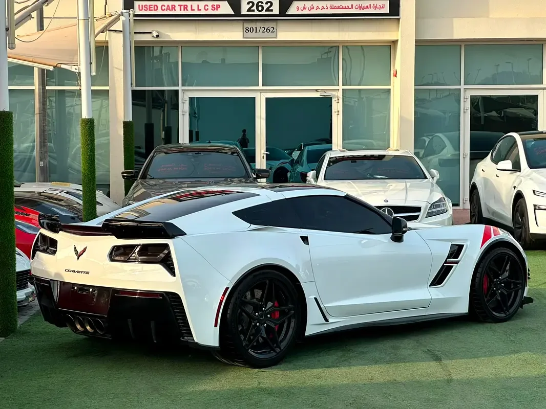 Chevrolet Corvette 6.2 AT (461 حصان) - 8