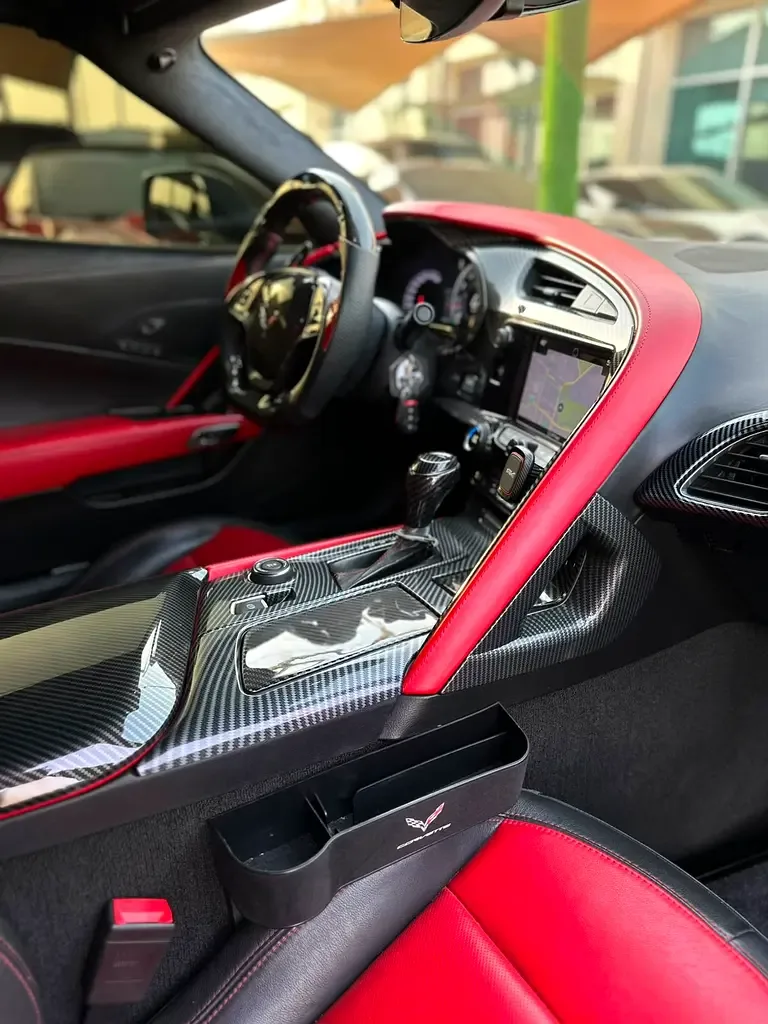 Chevrolet Corvette 6.2 AT (461 حصان) - 11