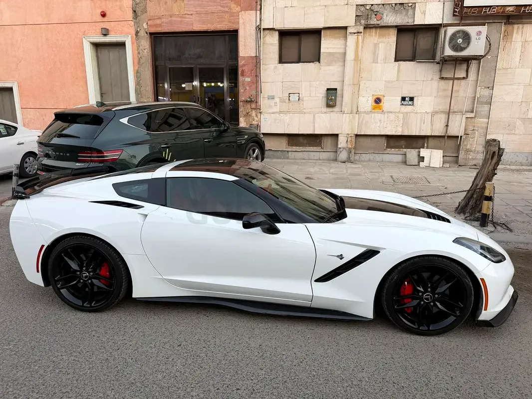 Chevrolet Corvette 6.2 MT (461 hp)