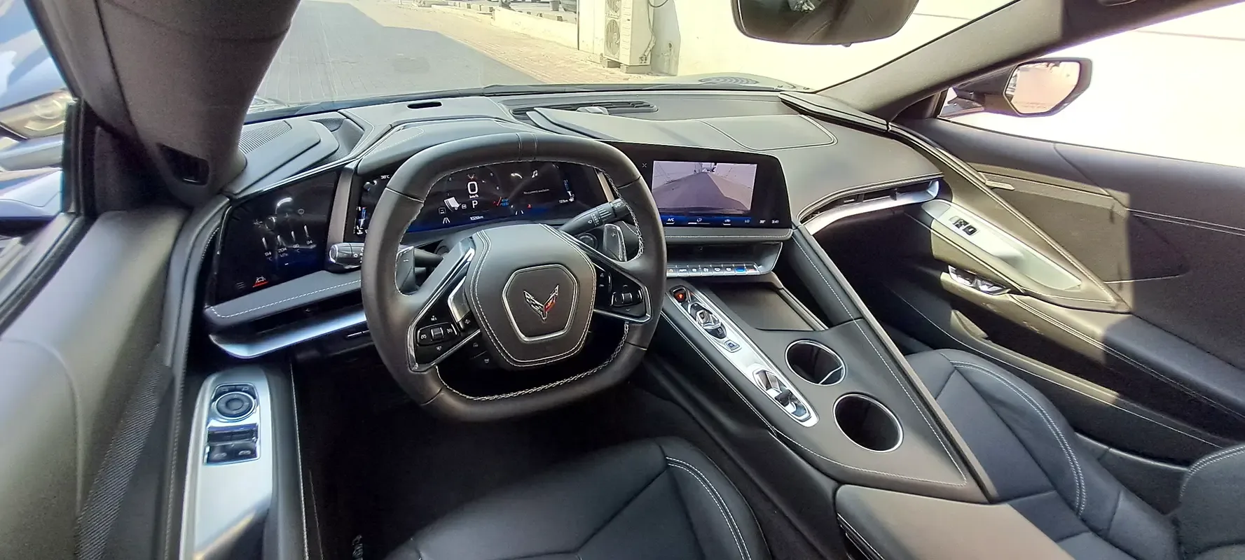 Chevrolet Corvette V8 6.2 LT2 (502 حصان) - 8