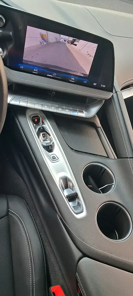 Chevrolet Corvette V8 6.2 LT2 (502 حصان) - 19