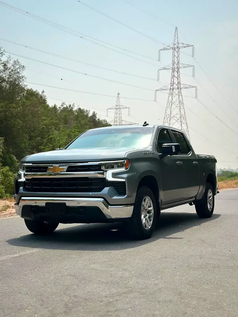 Chevrolet Silverado 2.7 AT RWD (310 hp)