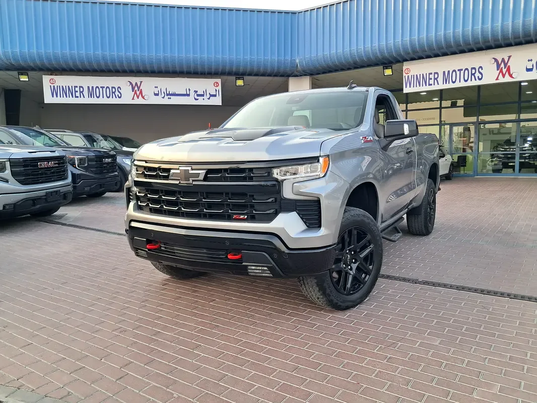 Chevrolet Silverado 5.3 AT (355 hp)