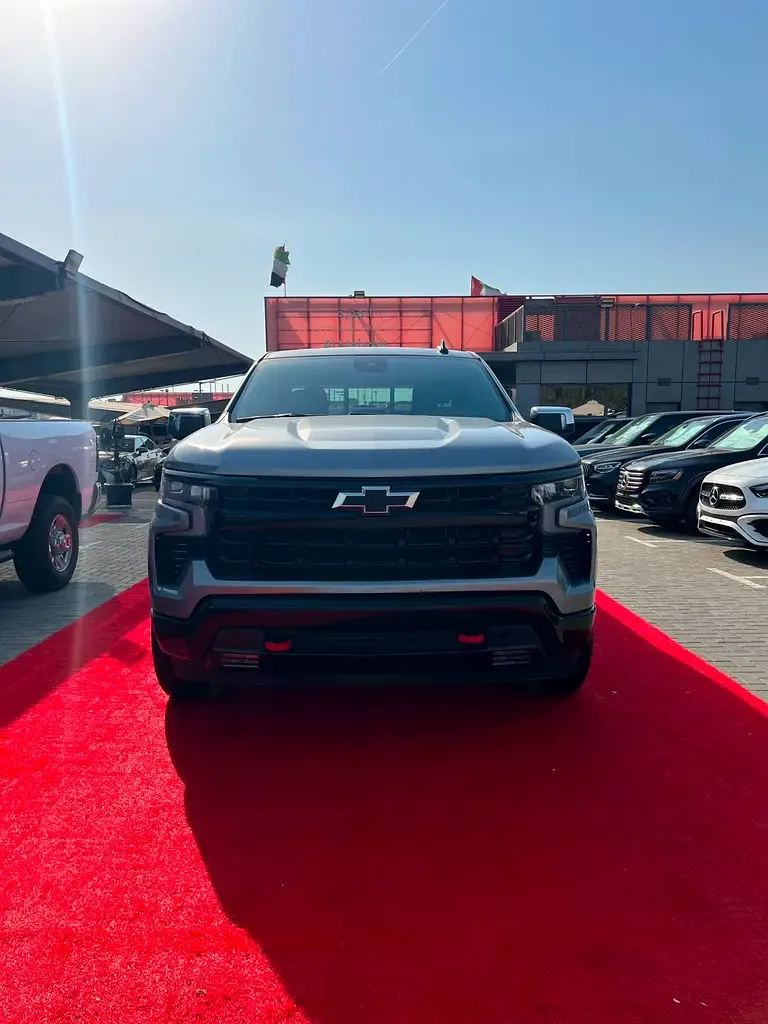Chevrolet Silverado 5.3 AT (355 hp)