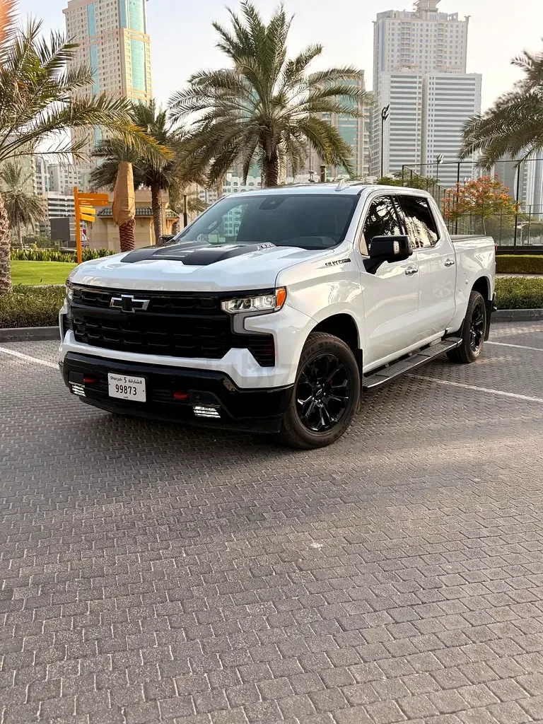 Chevrolet Silverado 5.3 AT (355 hp)
