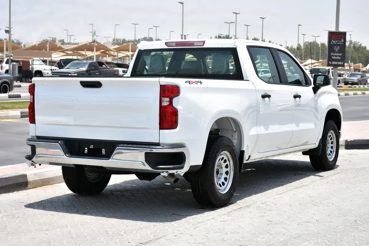 Chevrolet Silverado 5.3 AT (355 حصان) - 4