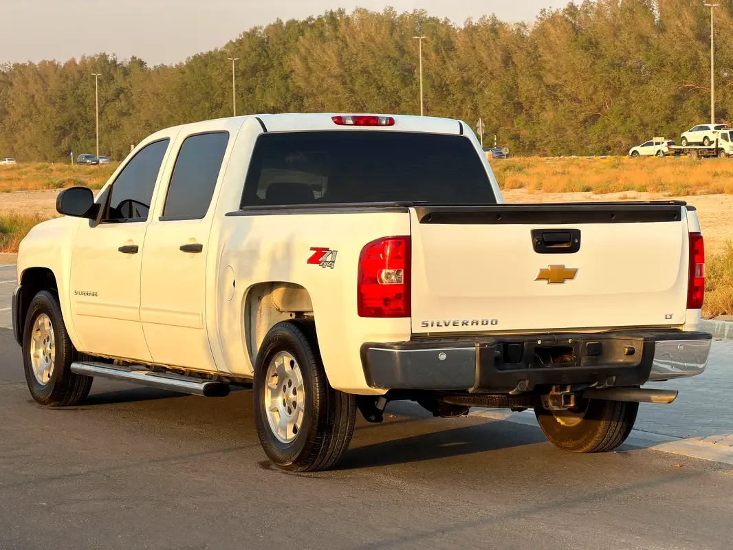 Chevrolet Silverado 5.3 AT (355 حصان) - 4