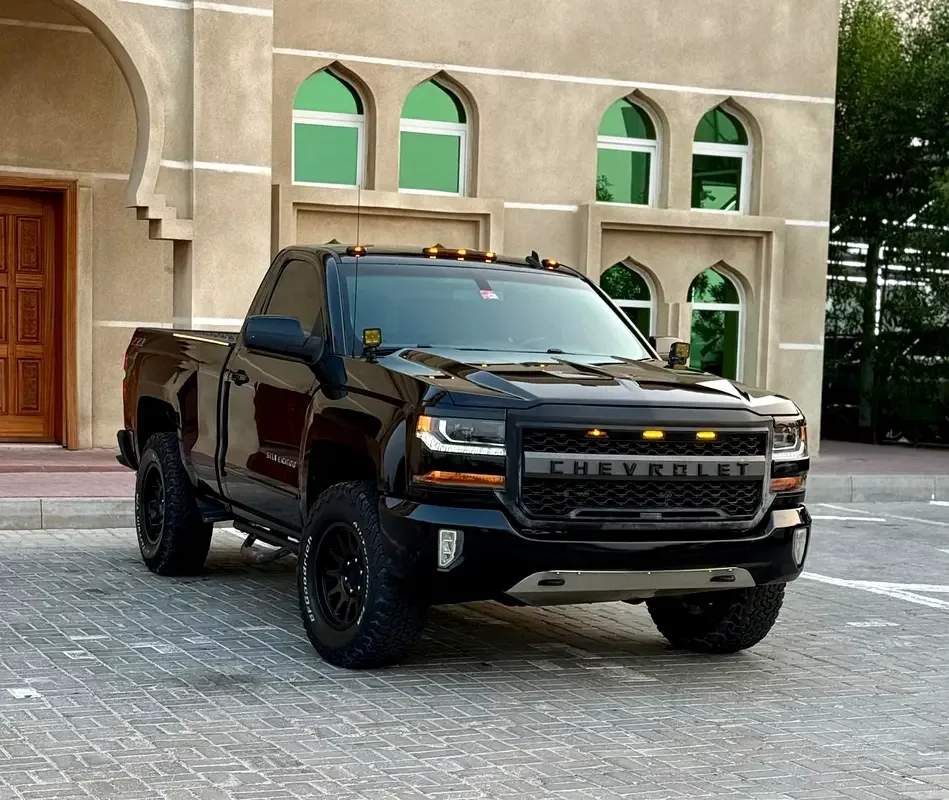 Chevrolet Silverado 5.3 AT RWD (355 hp)