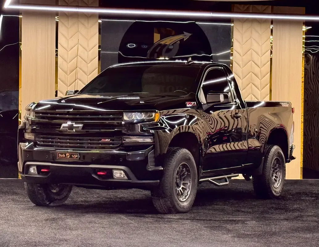 Chevrolet Silverado 5.3 AT RWD (355 hp)