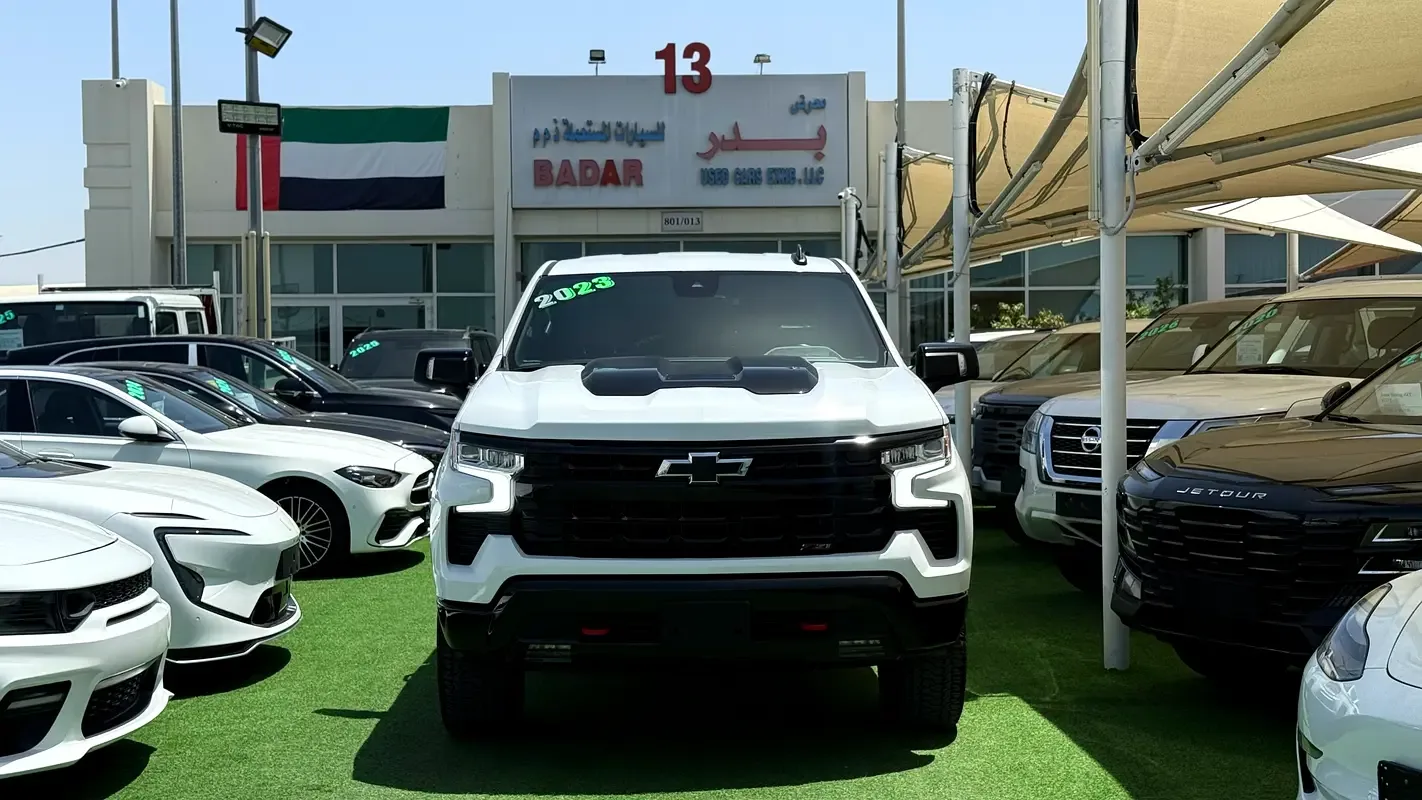 Chevrolet Silverado 5.3 AT RWD (355 hp)