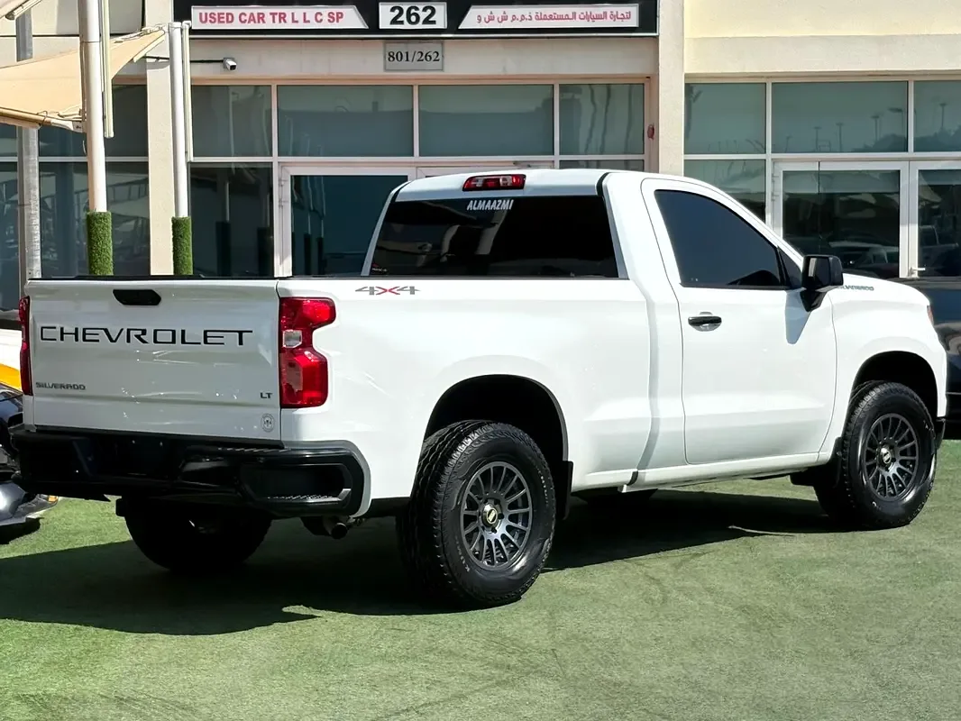 Chevrolet Silverado 5.3 AT RWD (355 حصان) - 5