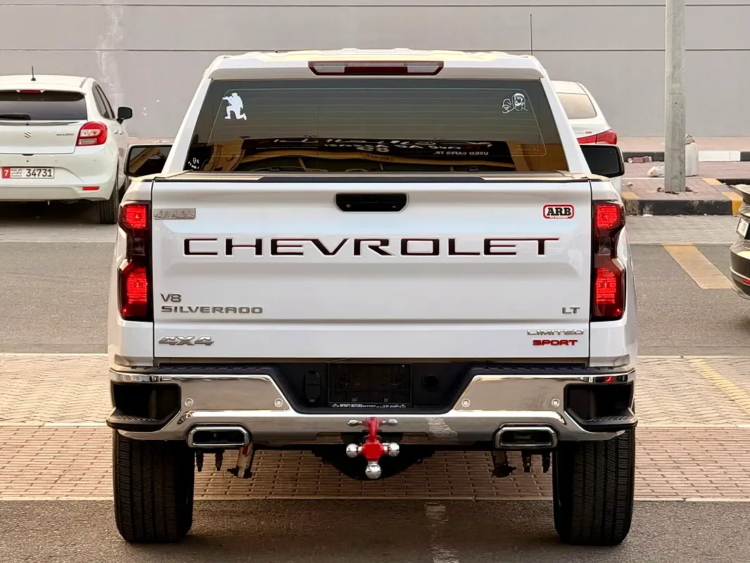 Chevrolet Silverado 5.3 AT RWD (355 حصان) - 6