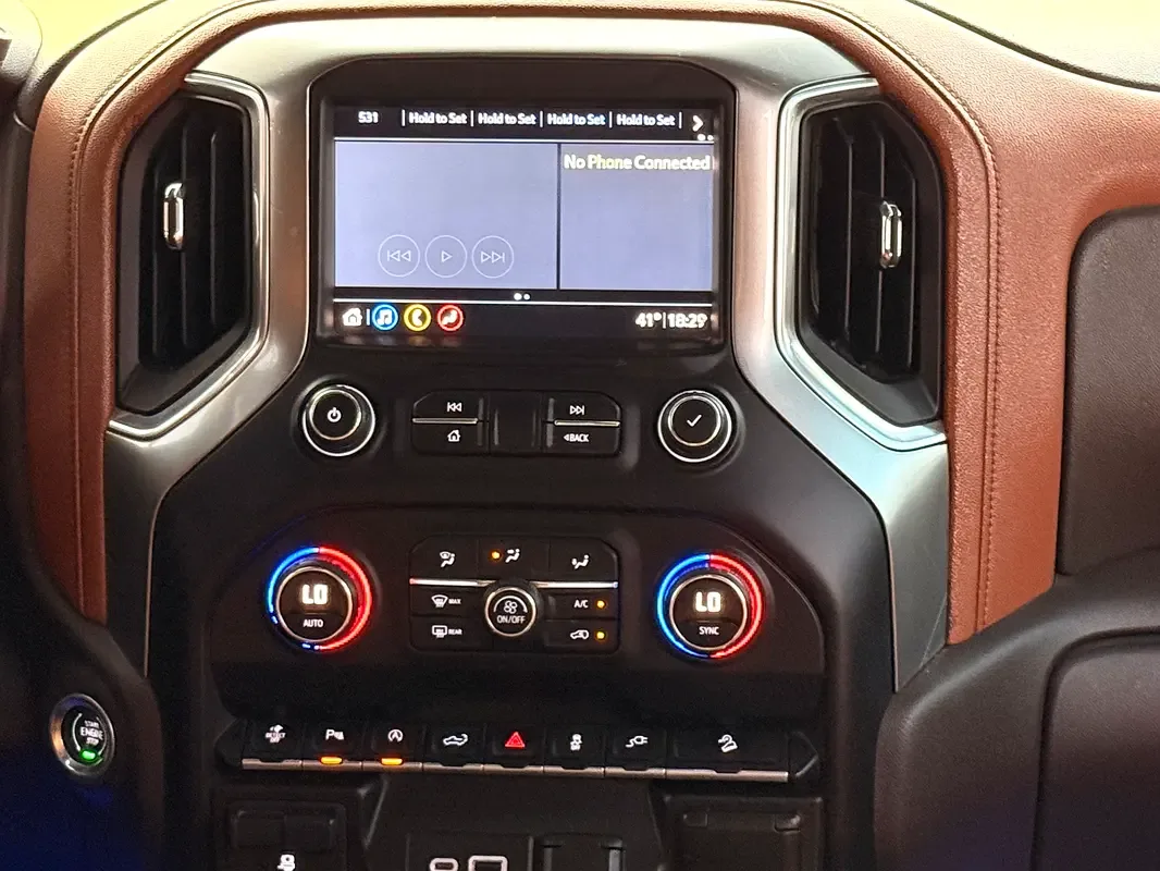 Chevrolet Silverado 5.3 AT RWD (355 حصان) - 12