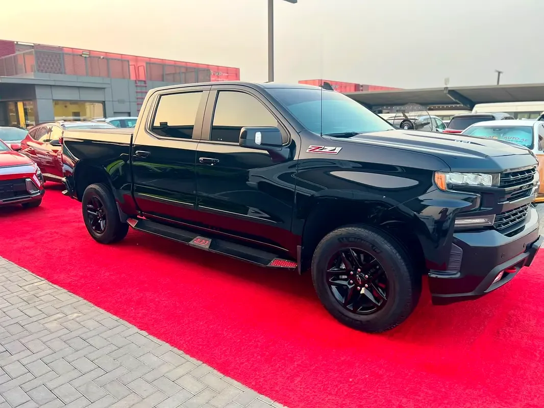 Chevrolet Silverado 5.3 AT RWD (355 حصان) - 2