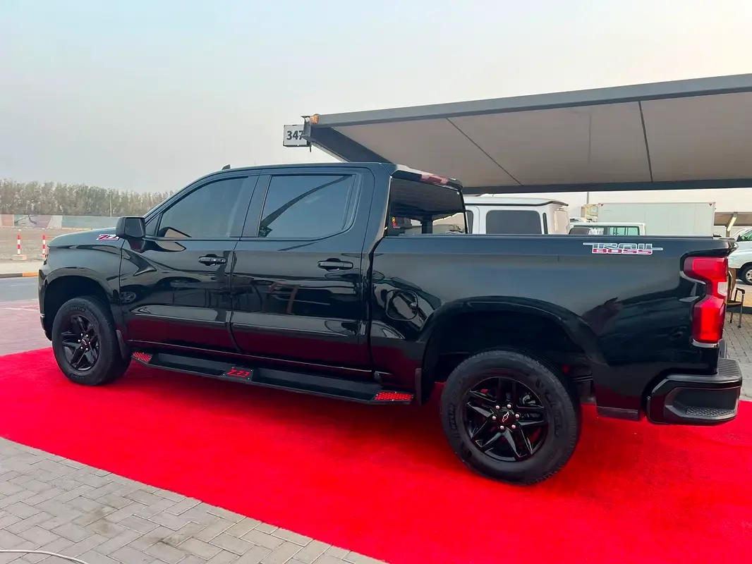 Chevrolet Silverado 5.3 AT RWD (355 حصان) - 13