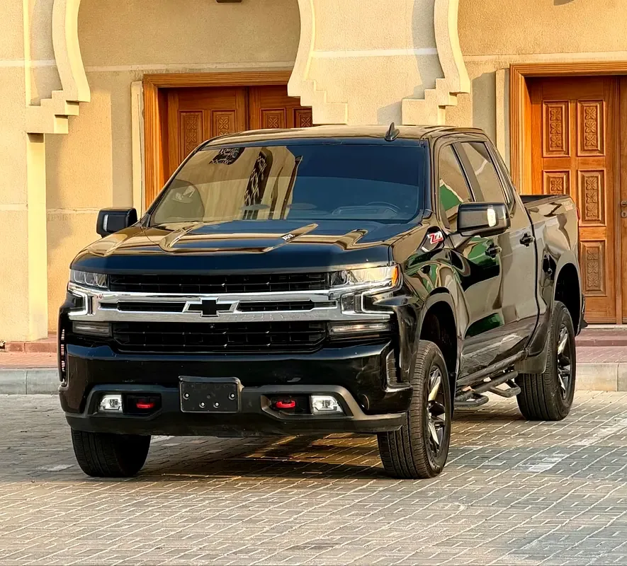 Chevrolet Silverado 6.2 AT (420 hp)