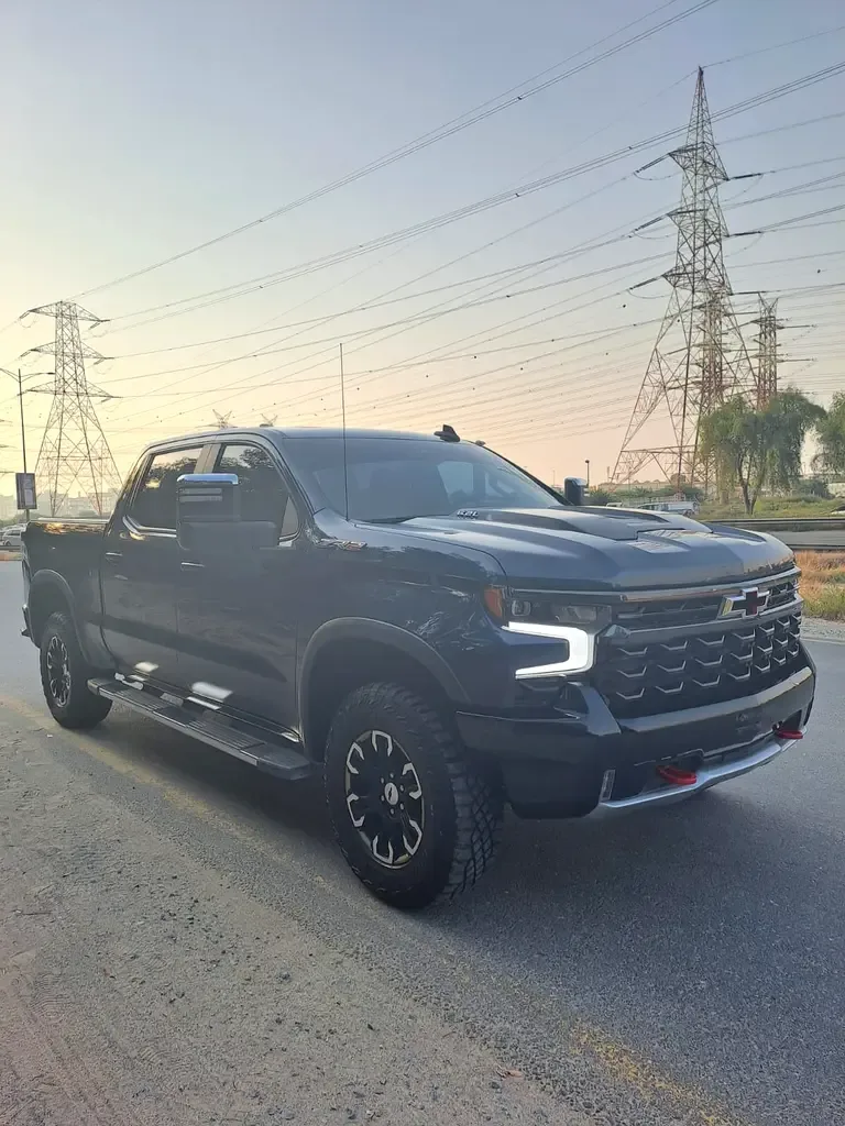 Chevrolet Silverado 6.2 AT 4WD (420 hp)