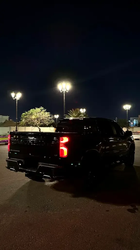 Chevrolet Silverado 6.2 AT RWD (420 hp)