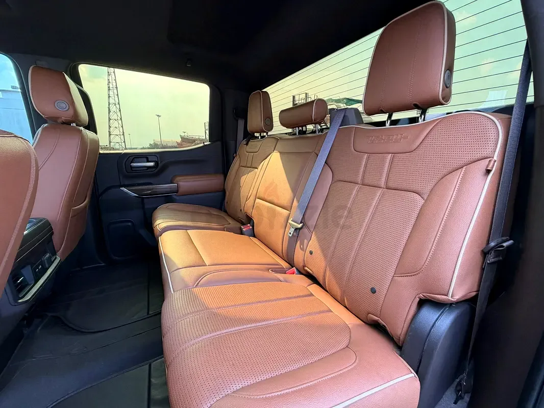 Chevrolet Silverado 6.2 AT RWD (420 حصان) - 10