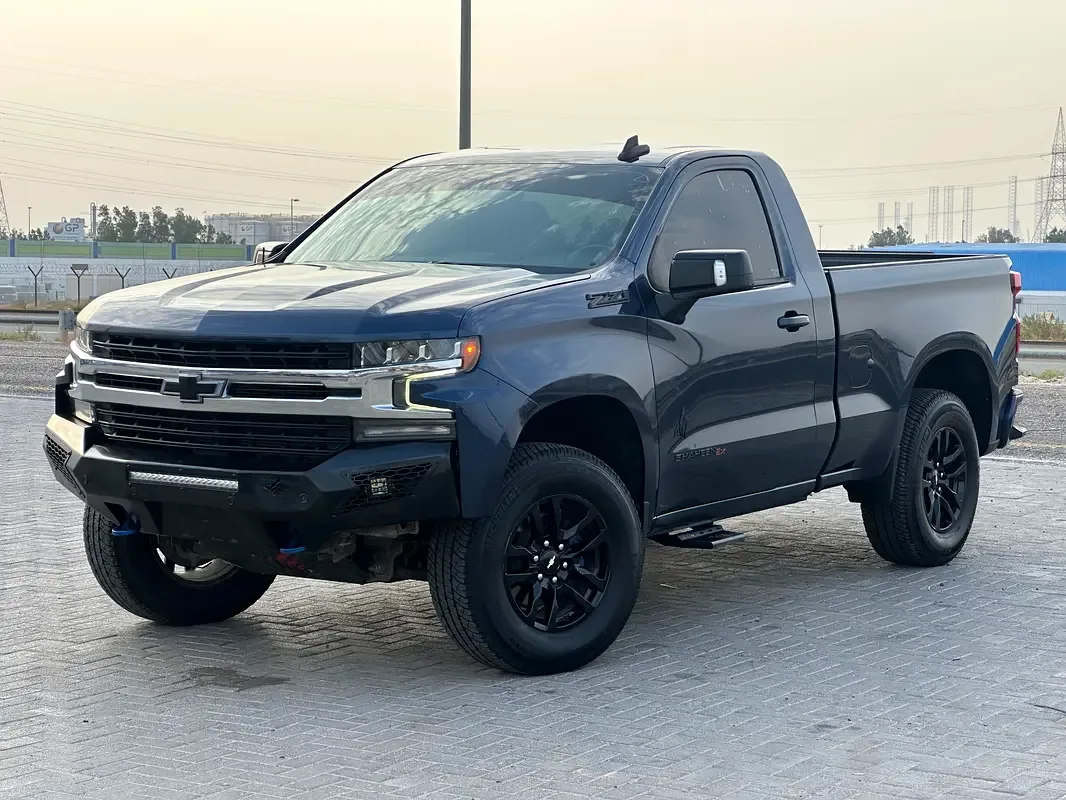 Chevrolet Silverado 6.2 AT RWD (420 hp)