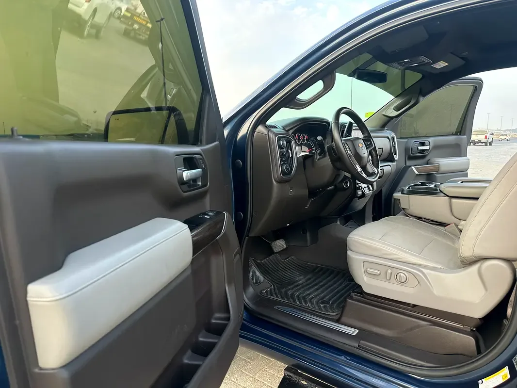 Chevrolet Silverado 6.2 AT RWD (420 حصان) - 16