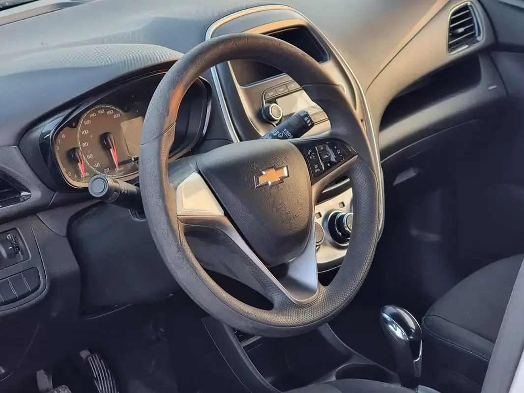 Chevrolet Spark 1.4 CVT (98 hp) - 7