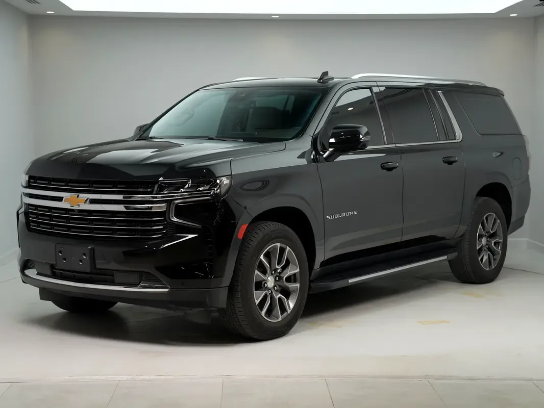 Chevrolet Suburban 5.3 AT (360 hp)