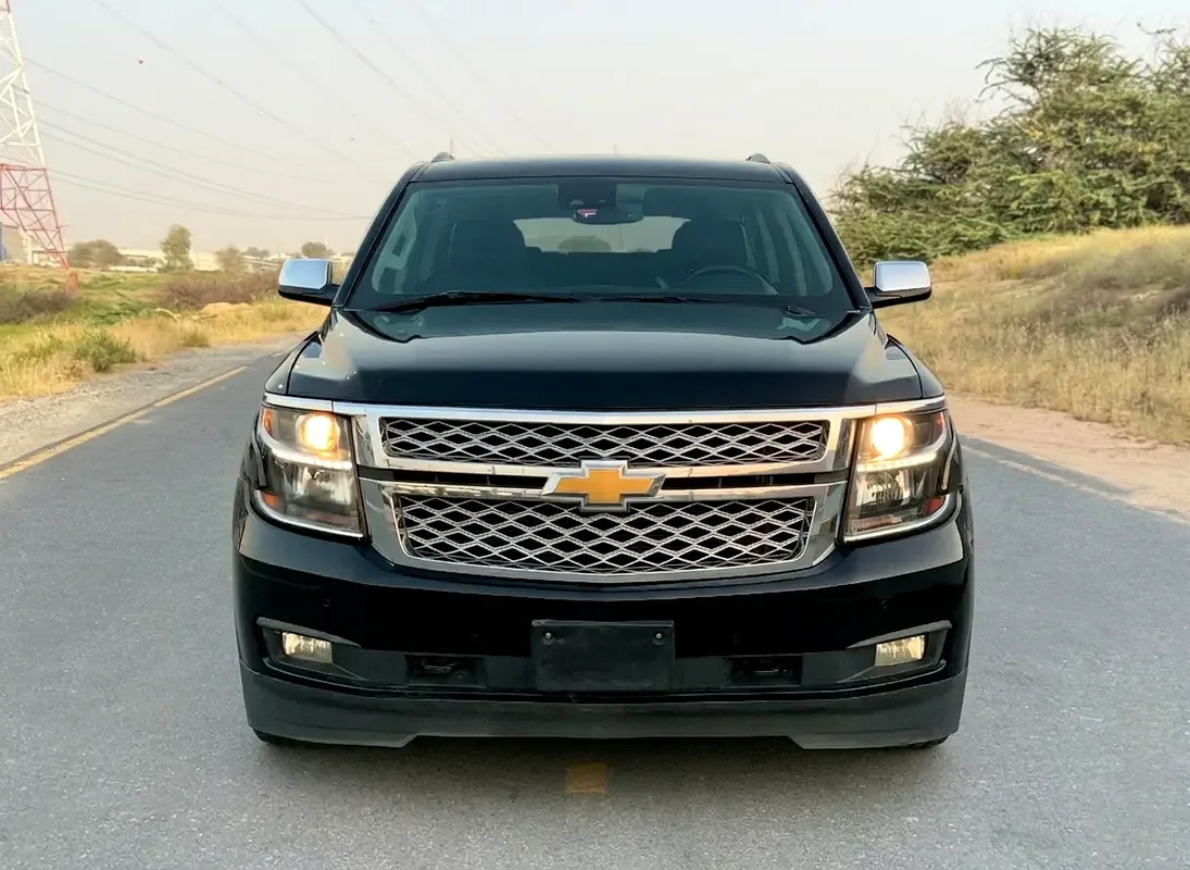 Chevrolet Suburban 5.3 AT (360 hp)