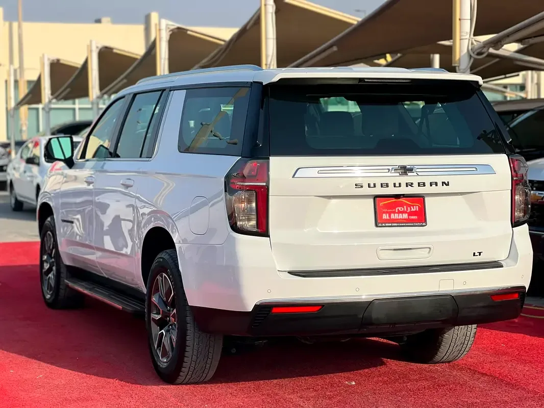 Chevrolet Suburban 5.3 AT (360 حصان) - 4