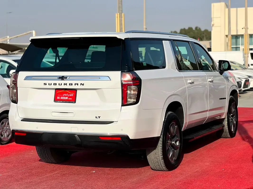 Chevrolet Suburban 5.3 AT (360 حصان) - 6