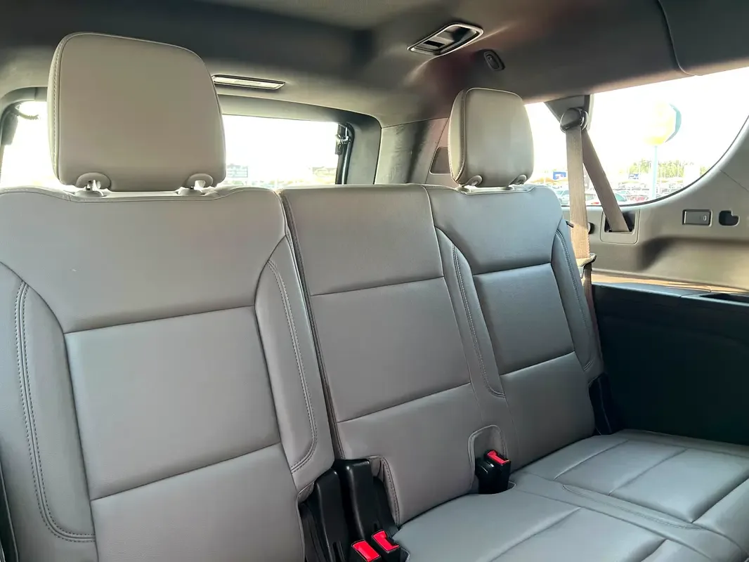 Chevrolet Suburban 5.3 AT (360 حصان) - 15