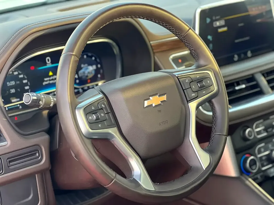 Chevrolet Suburban 5.3 AT (360 حصان) - 19