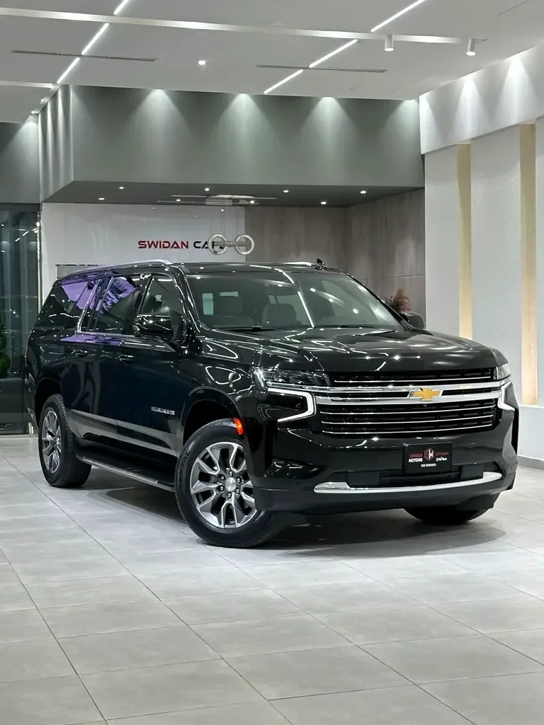 Chevrolet Suburban 5.3 AT (360 hp)