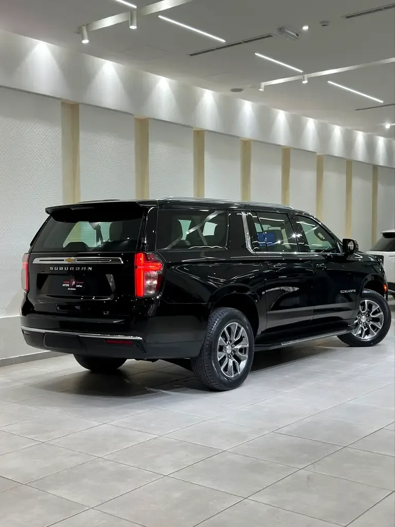 Chevrolet Suburban 5.3 AT (360 hp) - 4