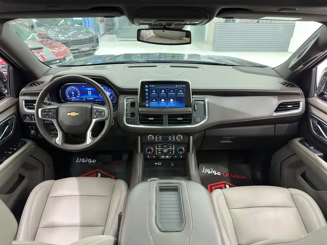 Chevrolet Suburban 5.3 AT (360 hp) - 10