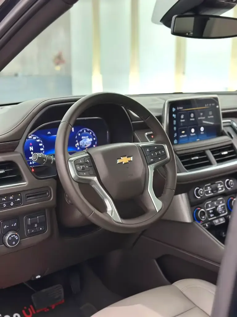 Chevrolet Suburban 5.3 AT (360 hp) - 12