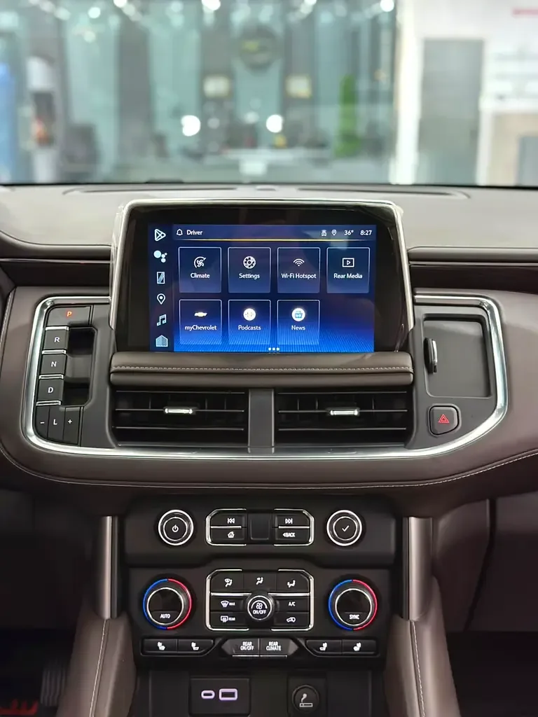 Chevrolet Suburban 5.3 AT (360 hp) - 15