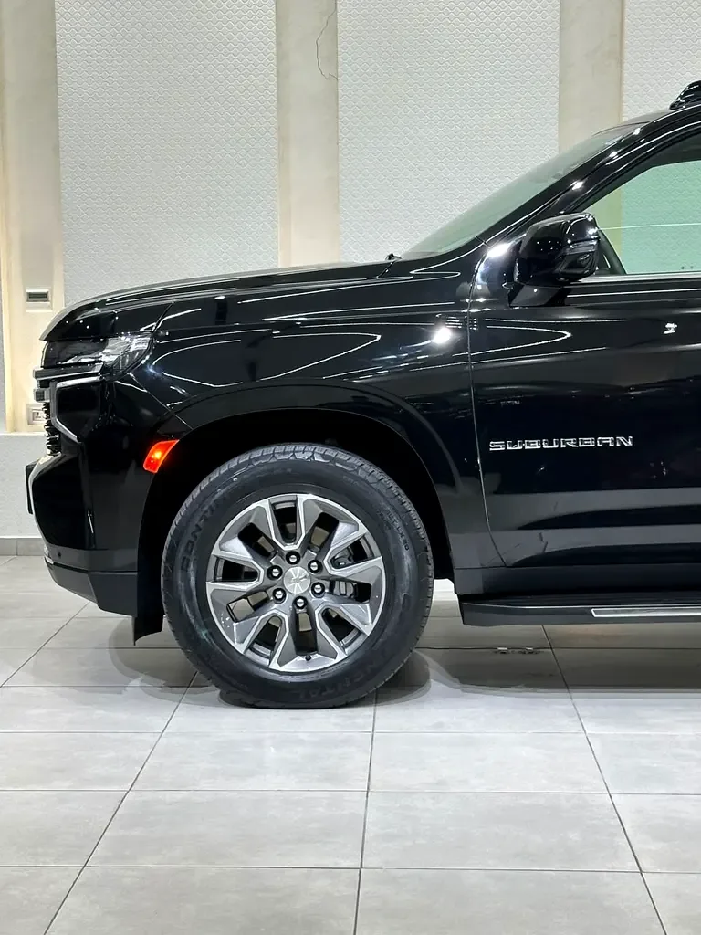 Chevrolet Suburban 5.3 AT (360 hp) - 19