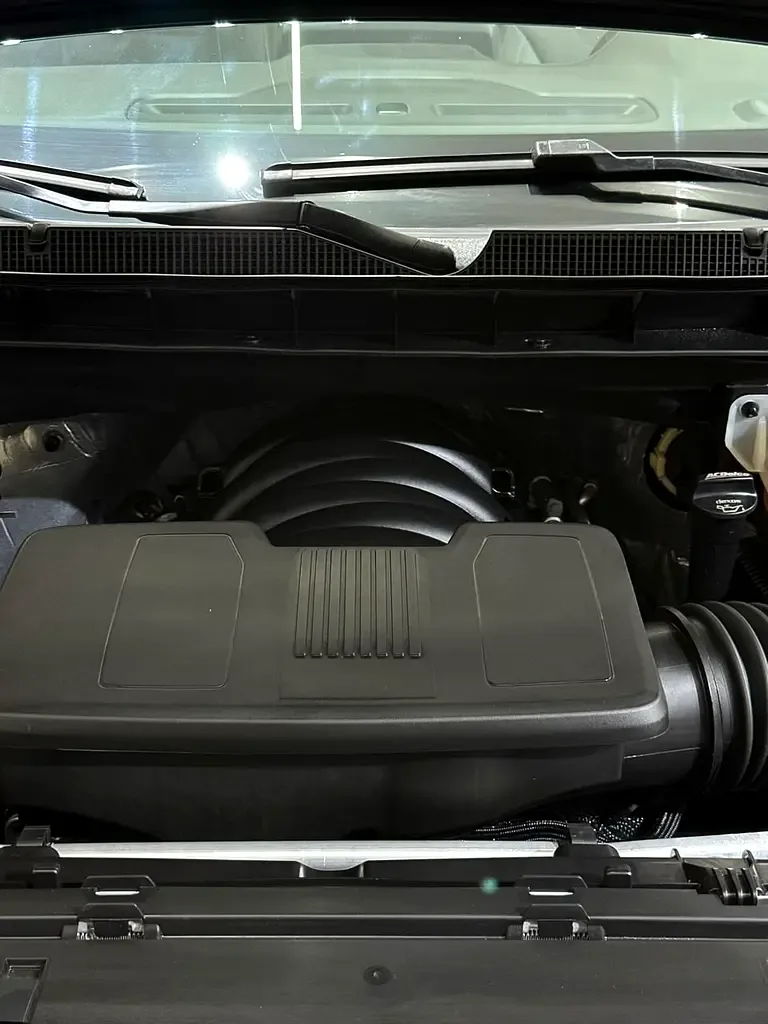 Chevrolet Suburban 5.3 AT (360 hp) - 20