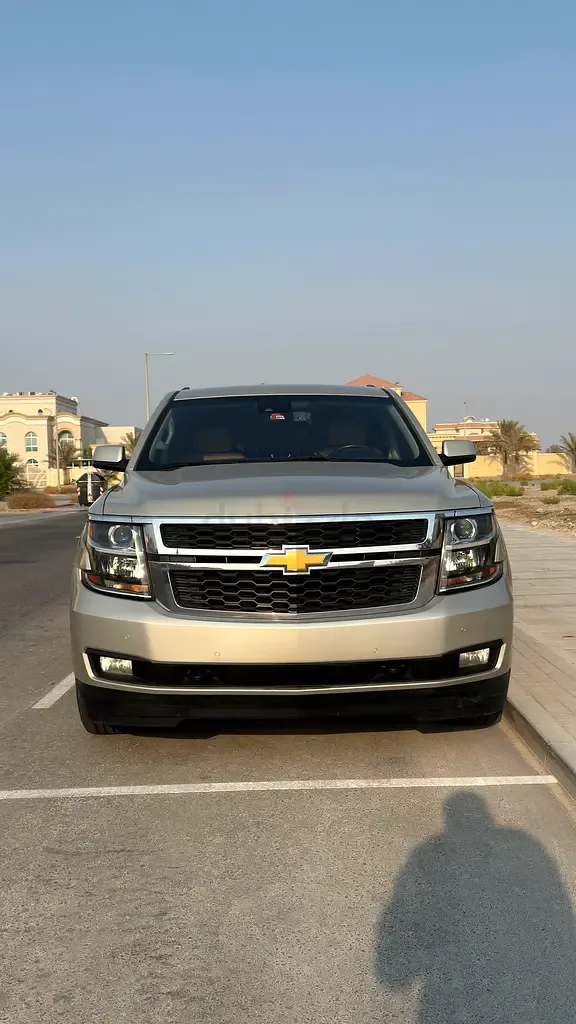 Chevrolet Suburban 5.3 AT RWD (385 hp)