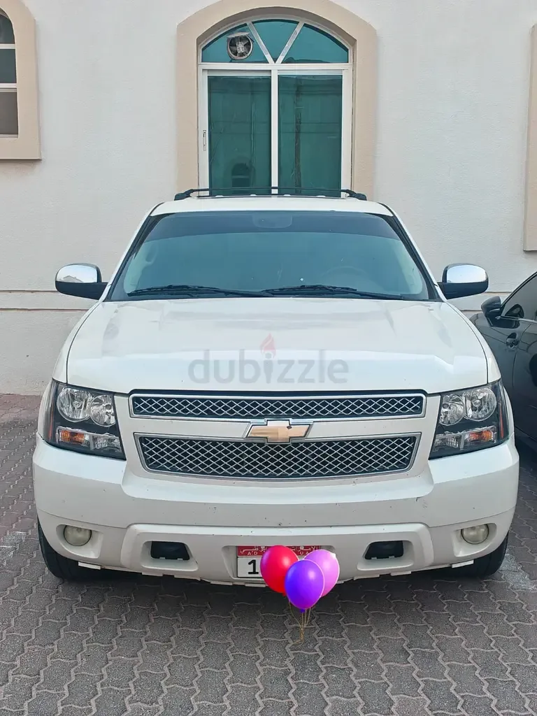 Chevrolet Tahoe 4.8 AT (295 hp)